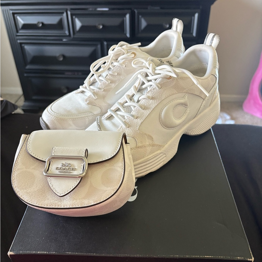 Coach Runner Canvas Sneaker & Purse On A Chain SET - Picture 6 of 11